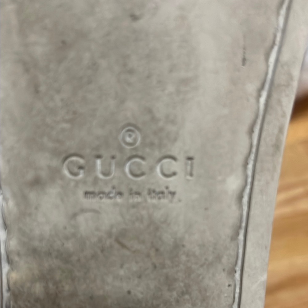 Gucci unisex Brown and Green Suede Loafers with Moccasin Design - Picture 8 of 13